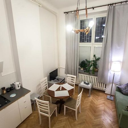 Apartamenty Varsovie Zelazna Exterior photo