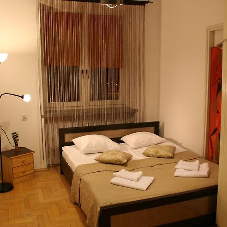 Apartamenty Varsovie Zelazna Exterior photo