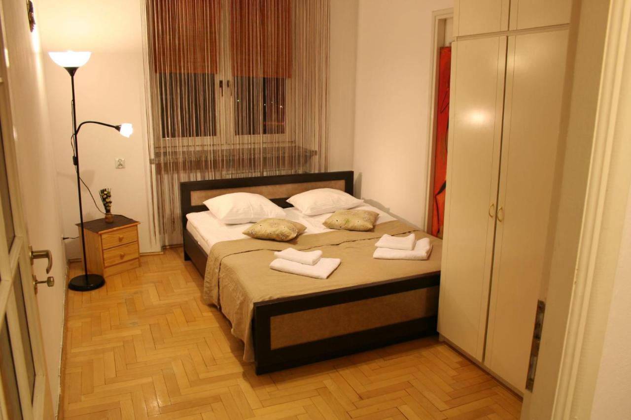 Apartamenty Varsovie Zelazna Exterior photo