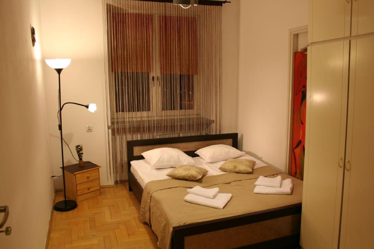 Apartamenty Varsovie Zelazna Exterior photo