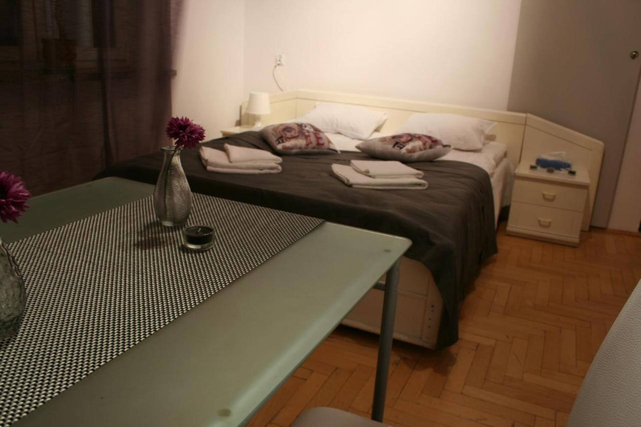 Apartamenty Varsovie Zelazna Exterior photo