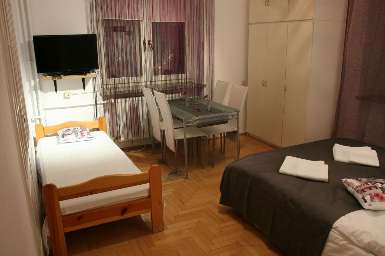 Apartamenty Varsovie Zelazna Exterior photo